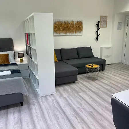 Apartment Studio Beauty In Centar Pula Exterior photo